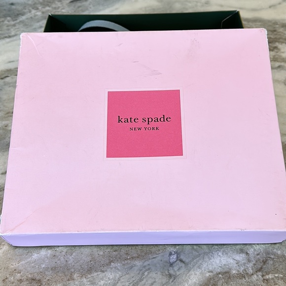 NWT Kate Spade Pebble Leather Crossbody - Picture 2 of 16